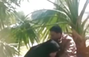 XXX Pantat cantik Lea mengambil penis bacaan dewasa bergambar