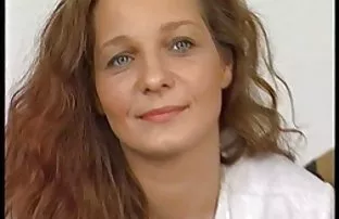 XXX Lesbian sex Marie McCray dan teman berbulu majalah sex bergambar