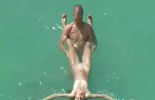 XXX Dengan cerita seks bergambar lengkap memesan beberapa kirim, orang puas