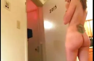XXX Pembantu di stoking di asrama cersex bergambar hot