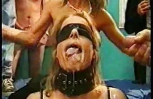 XXX Blonde Caroline Sex With cerita dewasa bergambar bergerak Beads