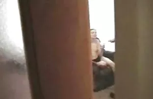 XXX Vulgar blonde datang ke kisah sex bergambar temannya