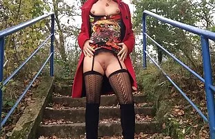 XXX Hisap di bawah meja bersama cersex dewasa bergambar suaminya