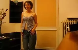 XXX Mengaitkan seorang pria untuk porno MILF busty Friday cerita seks selingkuh bergambar
